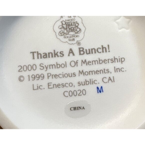 Precious Moments Thanks A Bunch 2000 Symbol Of Membership Figurine Enesco 5" - Picture 6 of 7